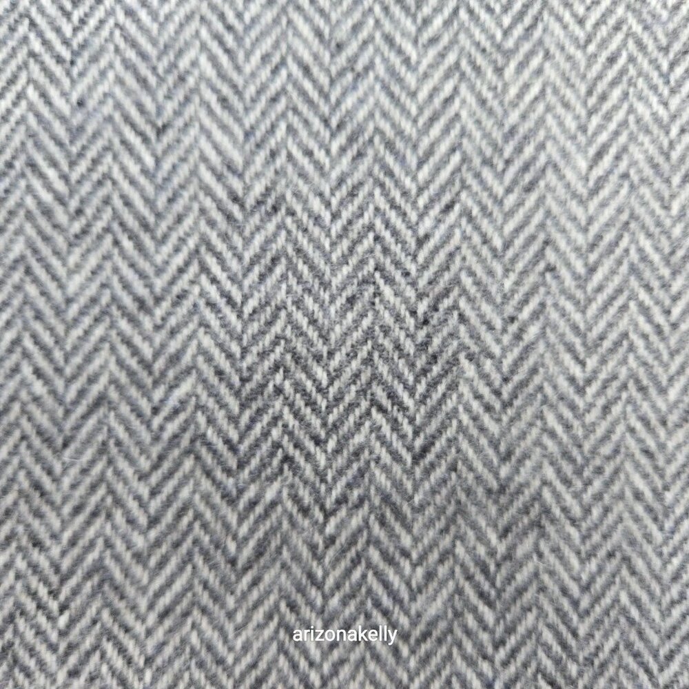 NWOT McCabe Collection Lambswool Scarf 100% Wool Grey Herringbone Ireland - Picture 7 of 12